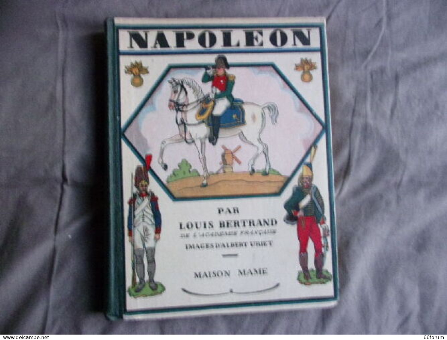 Napoléon - History