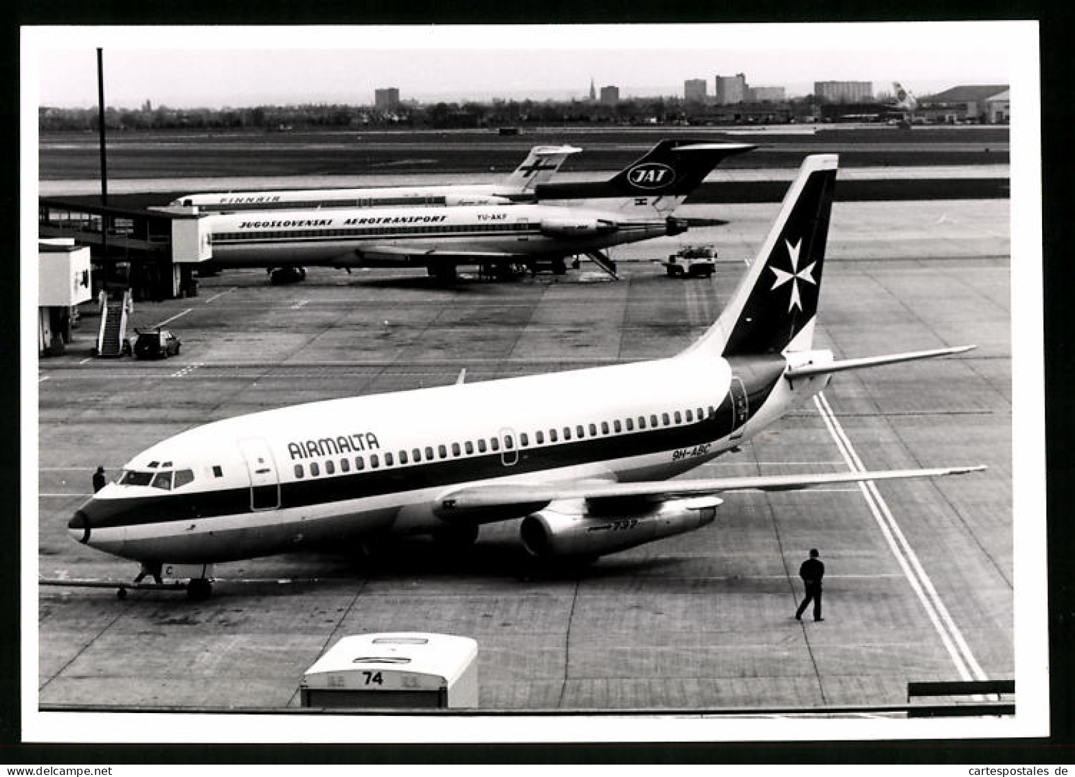 Fotografie Flugzeug Boeing 737, Passagierflugzeug Der Air Malta, Kennung 9H-ABC  - Luftfahrt