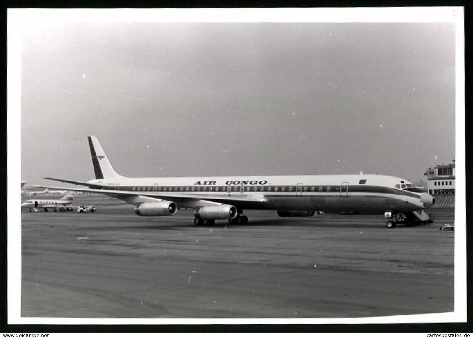 Fotografie Flugzeug Douglas DC-8, Passagierflugzeug Der Air Congo, Kennung 9Q-CLN  - Aviation