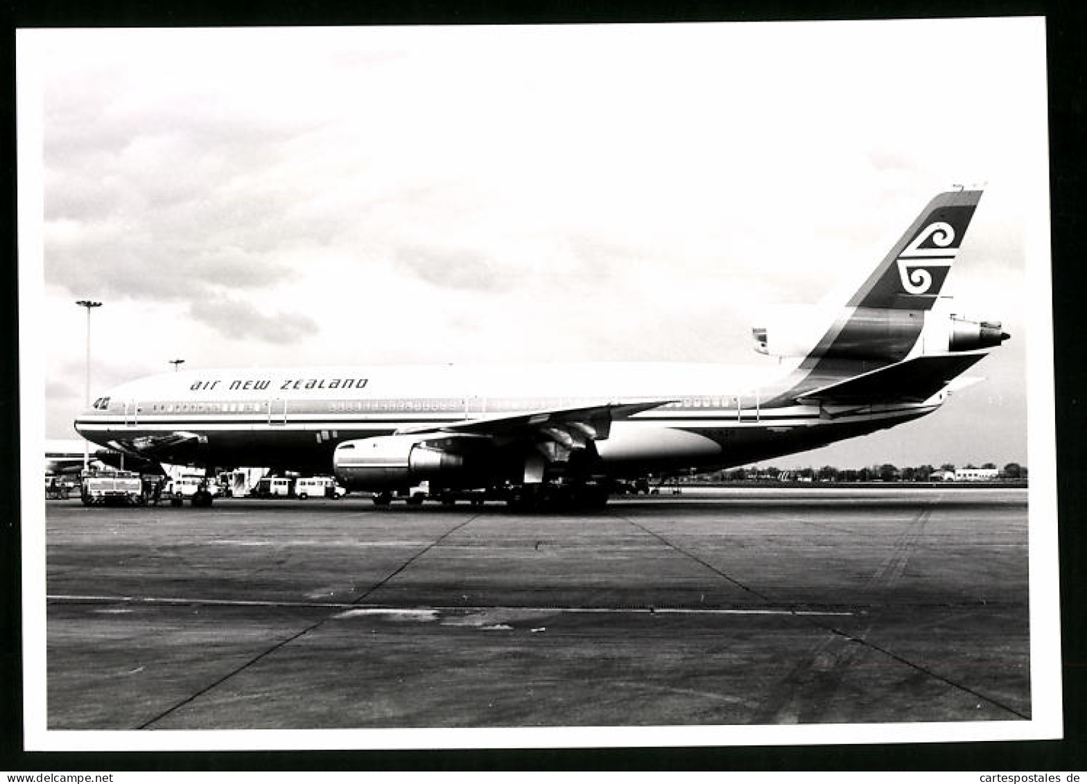 Fotografie Flugzeug Douglas DC-10, Passagierflugzeug Der Air New Zealand, Kennung ZK-NZR  - Luftfahrt