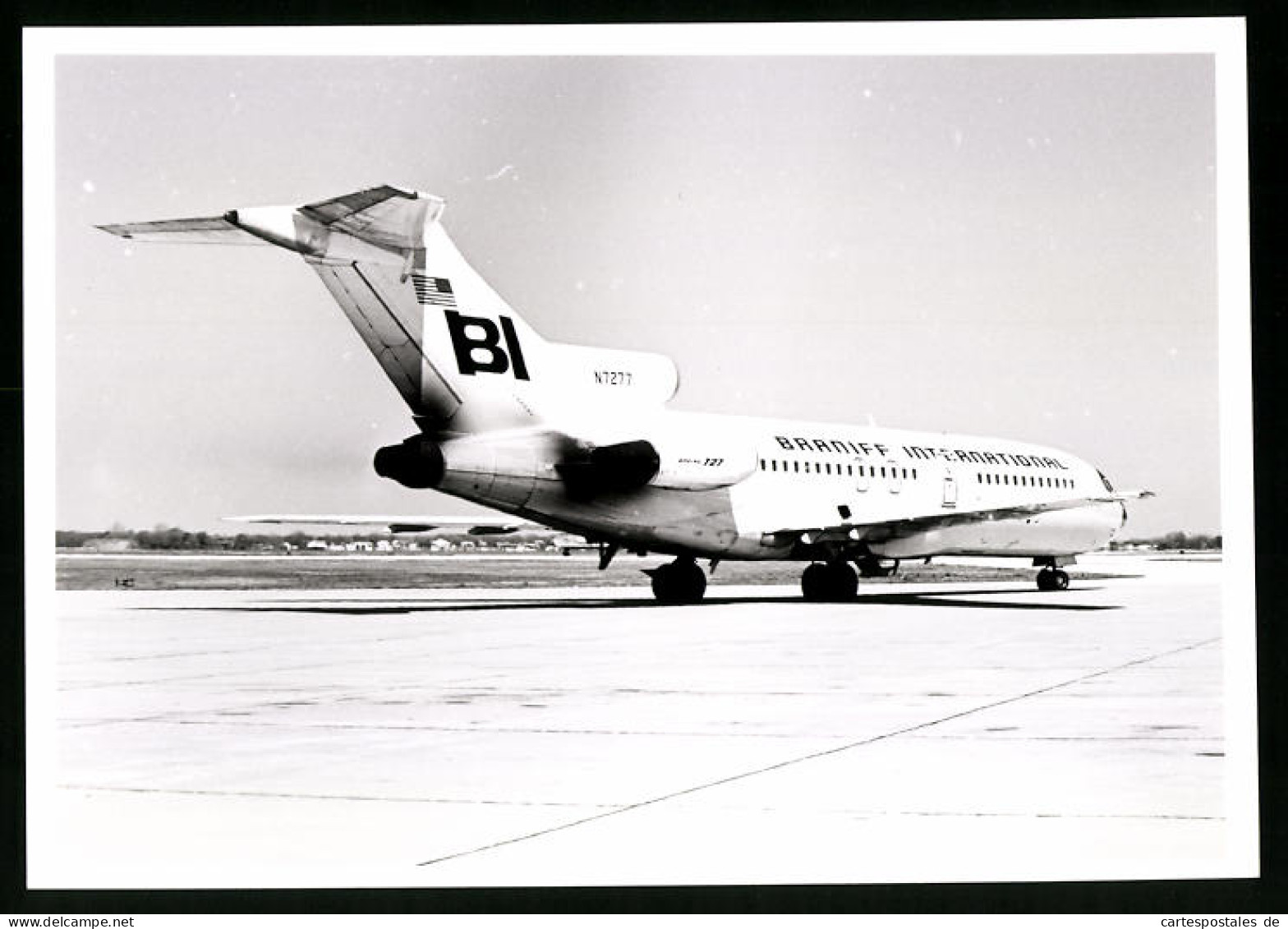 Fotografie Flugzeug Boeing 727, Passagierflugzeug Der Braniff International, Kennung N7277  - Aviation