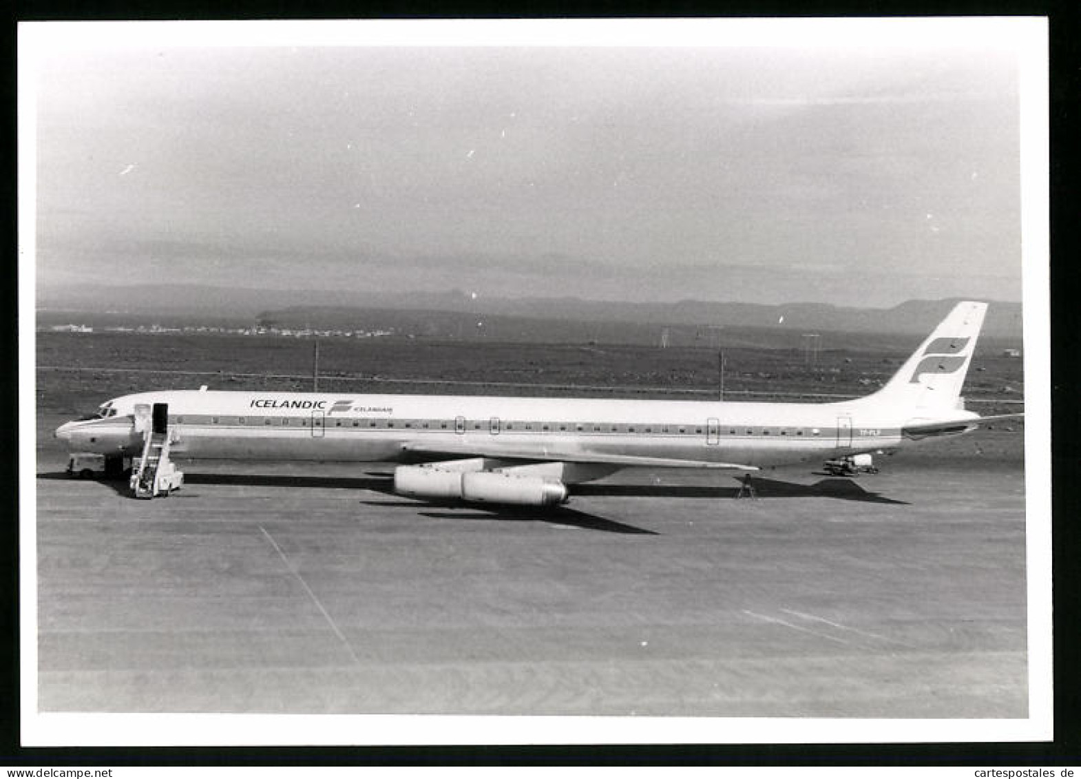 Fotografie Flugzeug Douglas DC-8, Passagierflugzeug Der Icelandair, Kennung TF-FLF  - Aviation