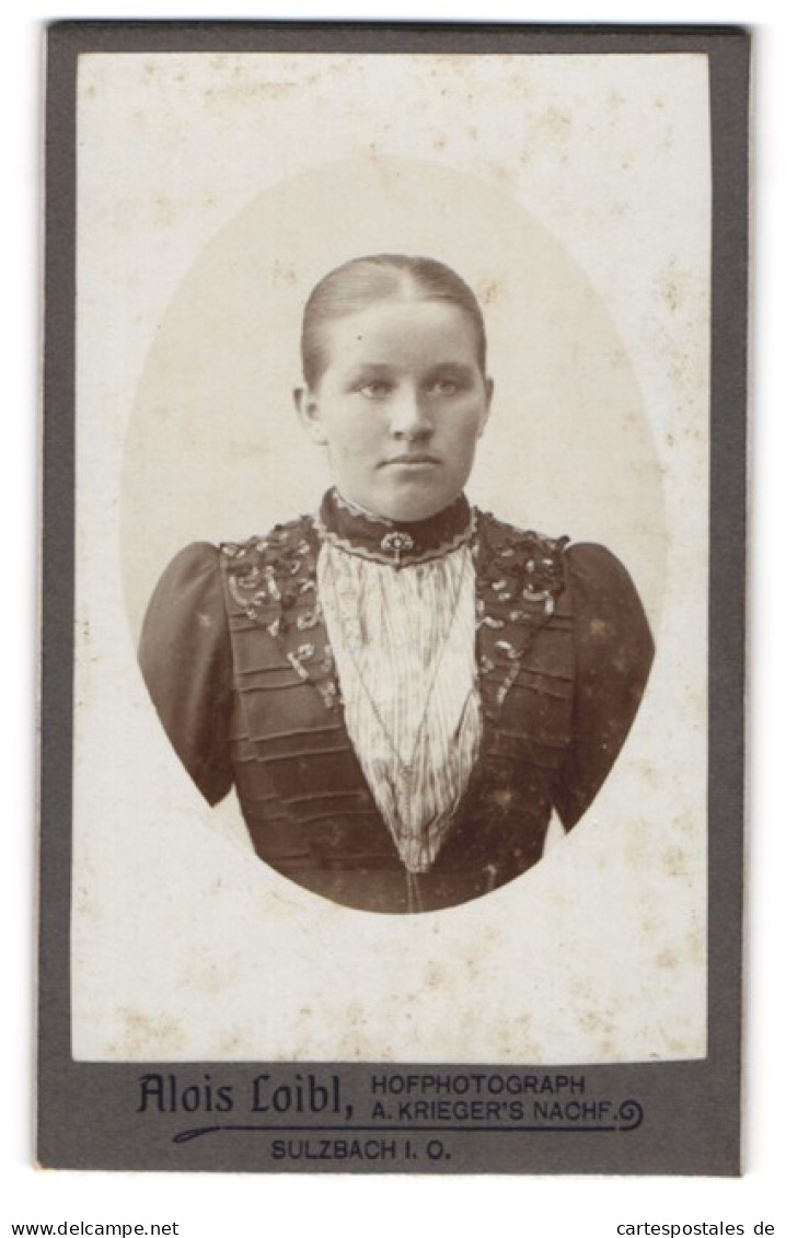 Fotografie Alois Loibl, Sulzbach, Junge Frau In Bluse Mit Puffärmeln  - Anonymous Persons