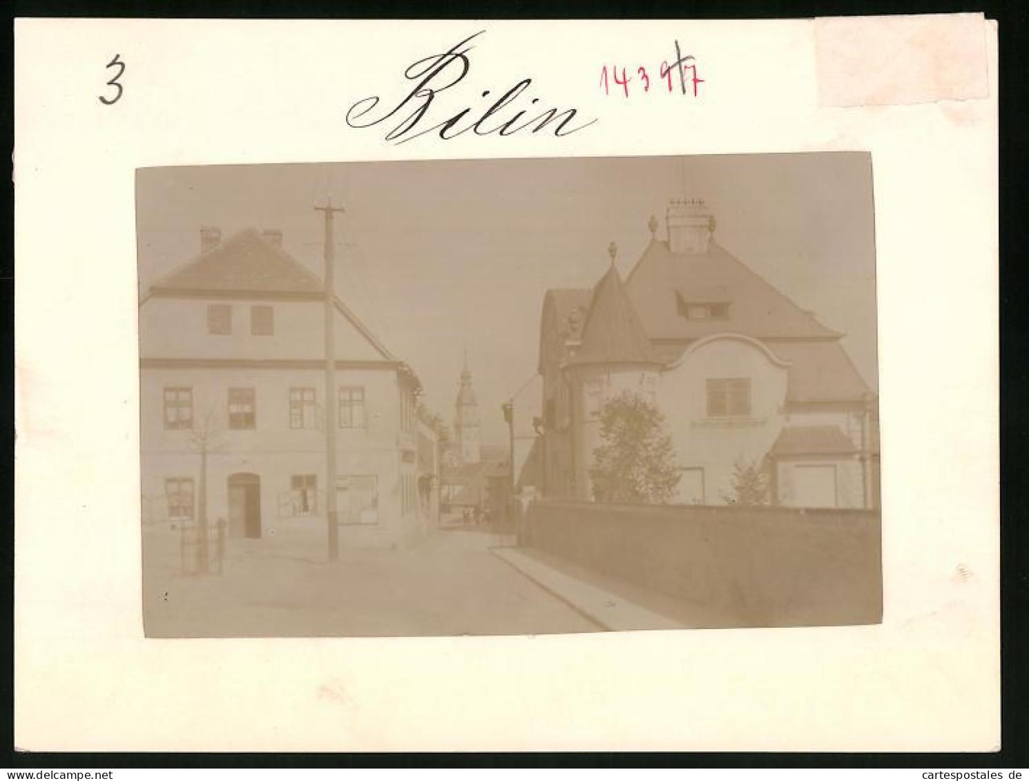 Fotografie Brück & Sohn Meissen, Ansicht Bilin, Strassenpartie Mit Blick Nach Dem Rathaus  - Places