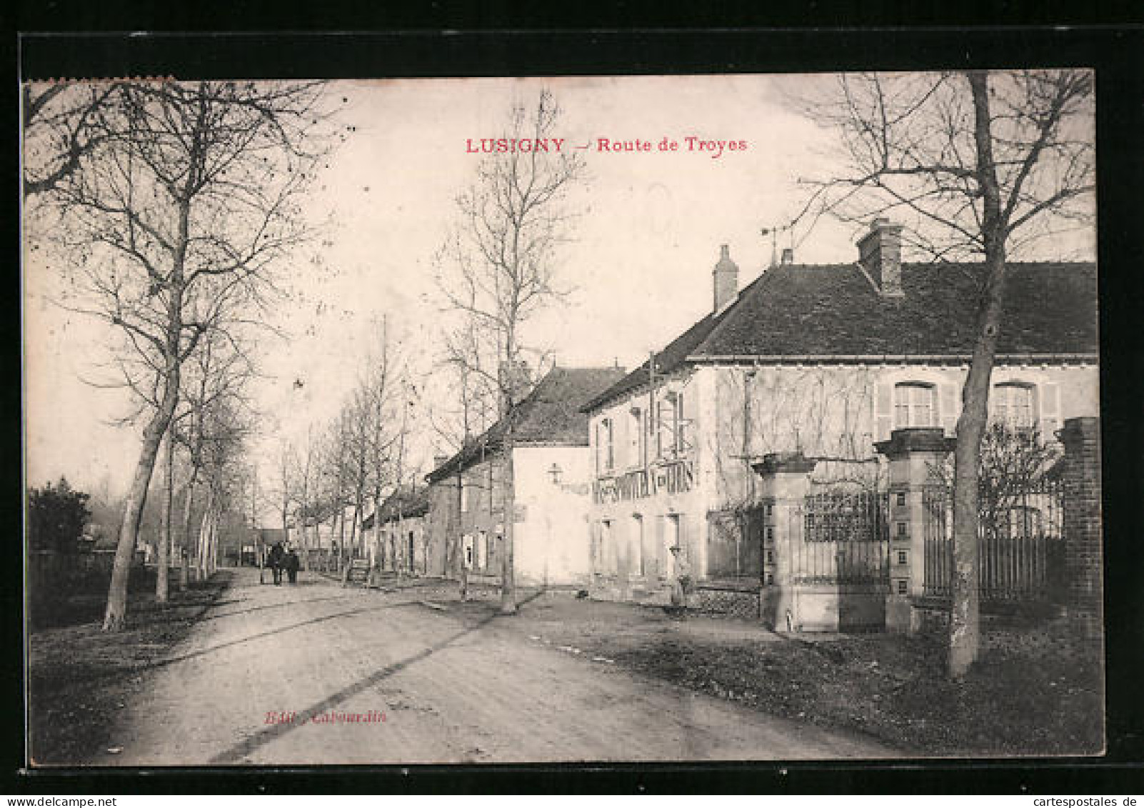 CPA Lusigny, Route De Troyes  - Troyes