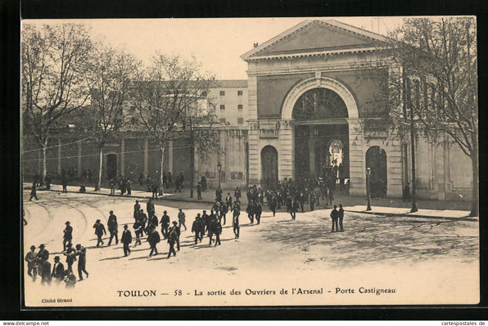 CPA Toulon, La Sortie Des Ouvriers De L'Arsenal, Porte Castigneau  - Toulon