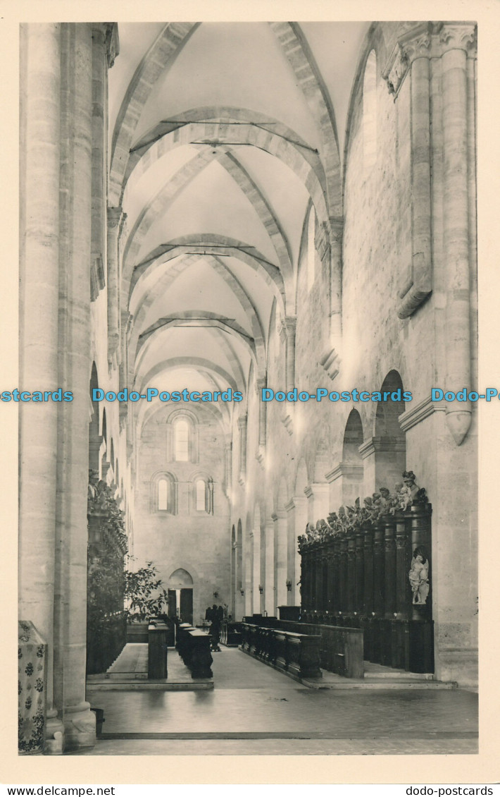 R007529 Heiligenkreuz. Stiftskirche. Hermann. RP - World