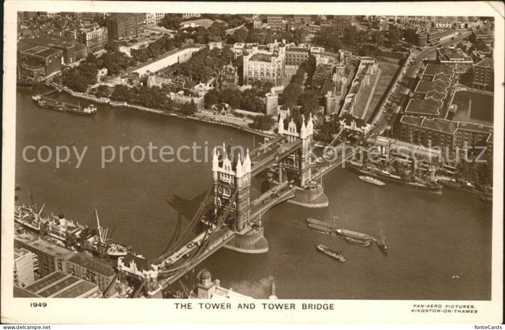 71988445 London Fliegeraufnahme Tower Tower Bridge - Other & Unclassified