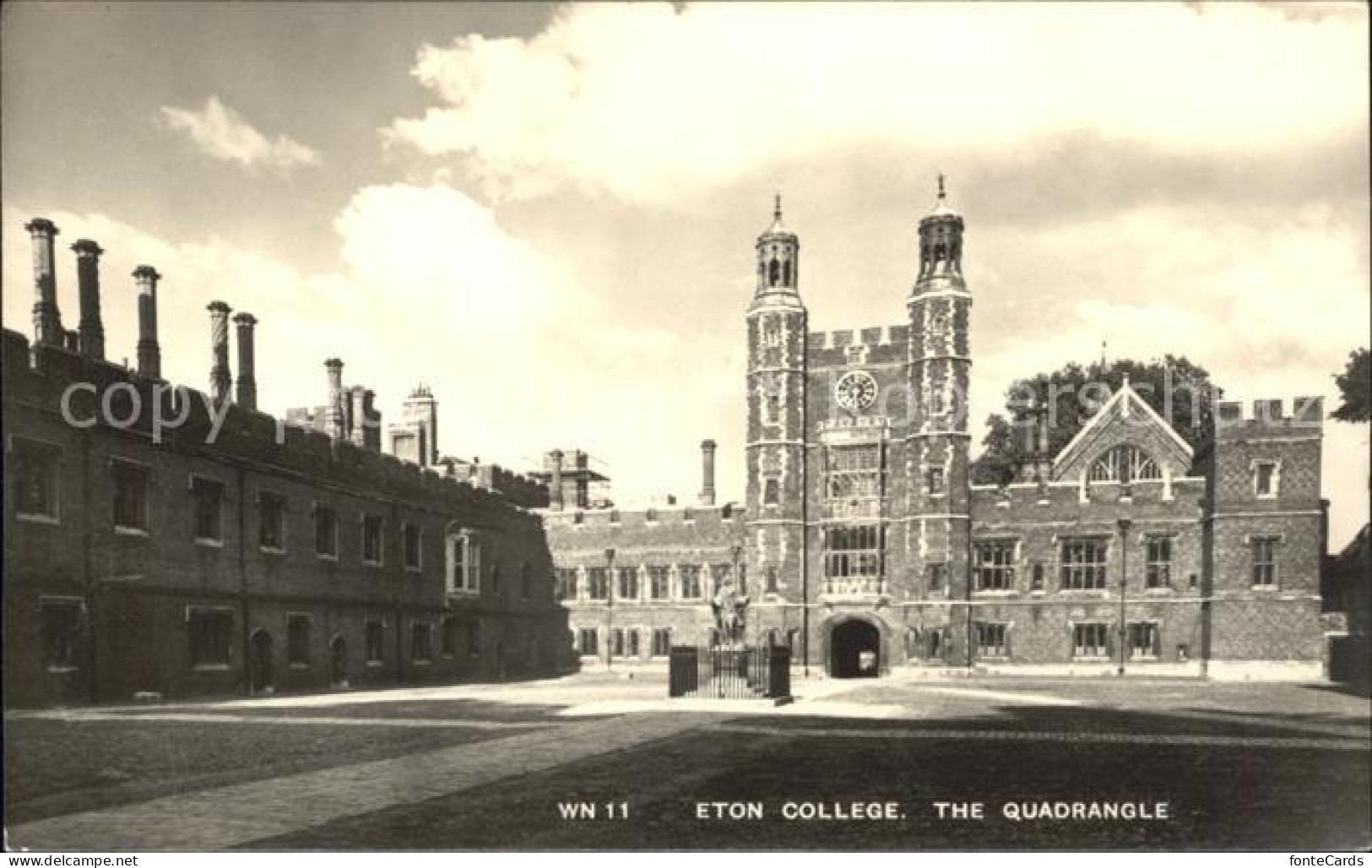 71988194 Windsor Berkshire Eton College Quadrangle  - Other & Unclassified