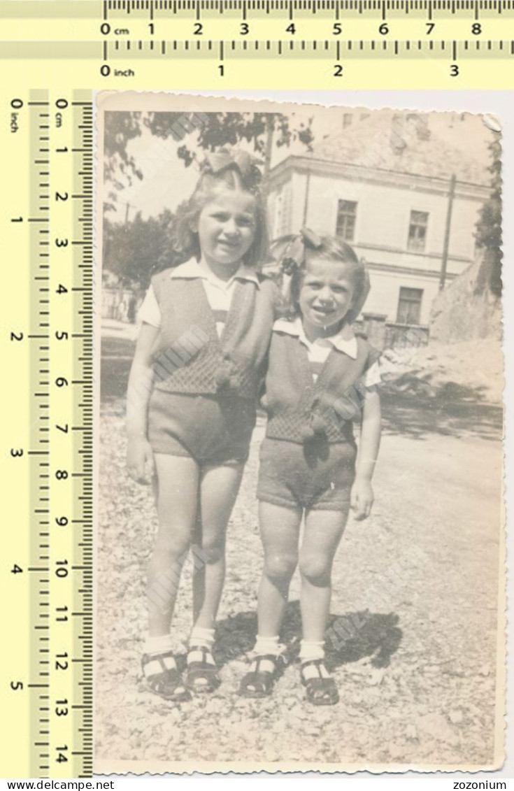 REAL PHOTO Two Kids Girls In Shorts On Street Fillettes   Vintage Snapshot - Anonymous Persons