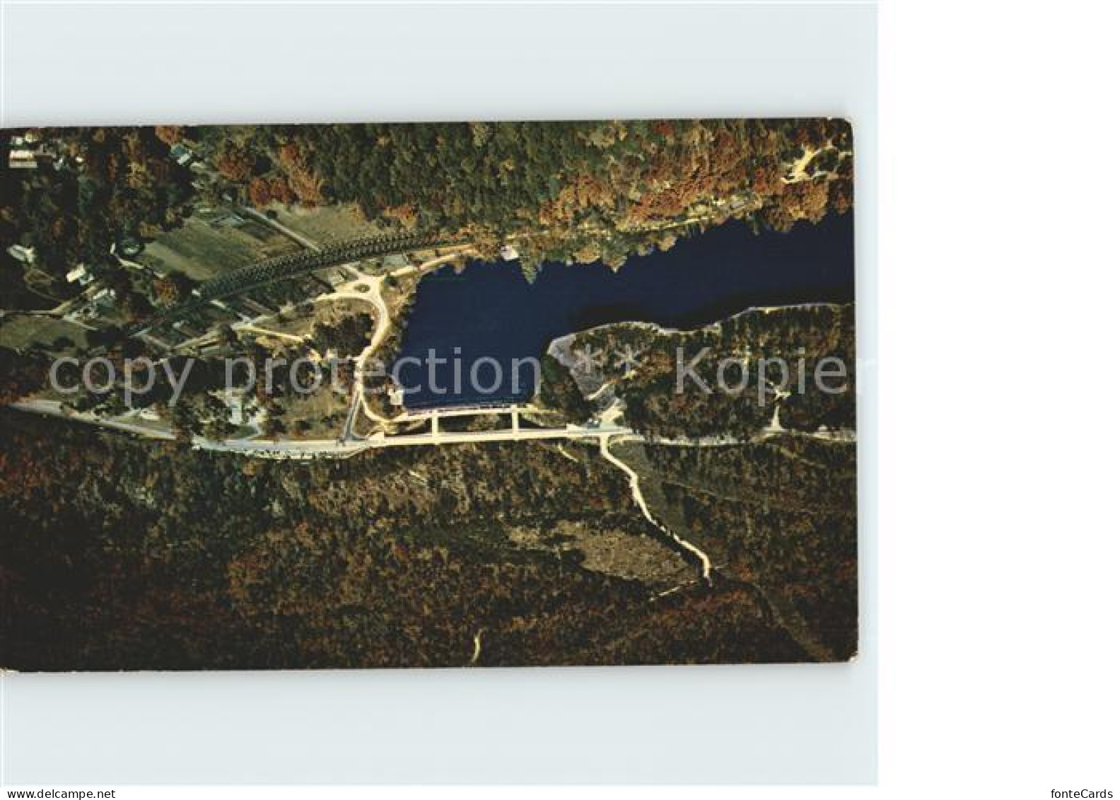 71954297 Tallulah_Falls Showing The Dam Tallulah Lake - Sonstige & Ohne Zuordnung