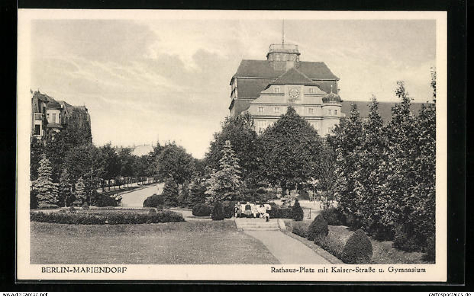 AK Berlin-Mariendorf, Rathausplatz Mit Kaiserstrasse Und Gymnasium  - Tempelhof