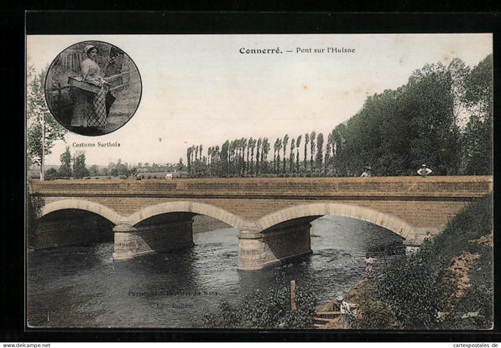 CPA Connerré, Pont Sur L`Huisne, Costume Sarthois  - Autres & Non Classés