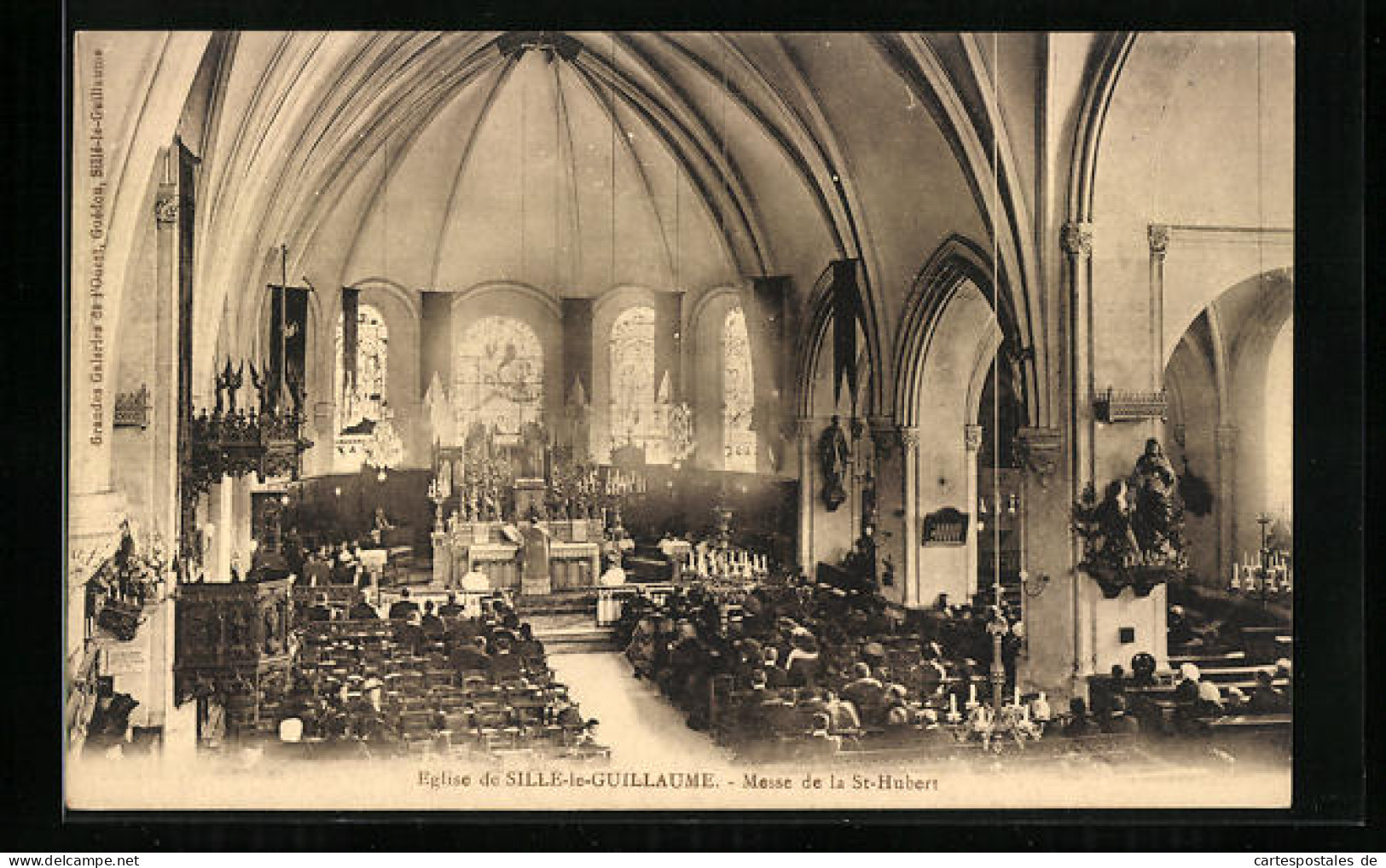 CPA Sille-le-Guillaume, Eglise, Messe De La St-Hubert  - Sille Le Guillaume