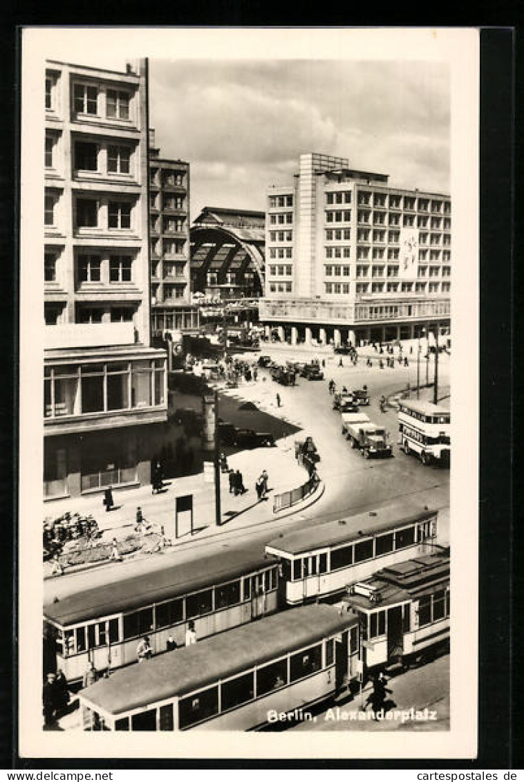 AK Berlin, Strassenbahnen Am Alexanderplatz  - Mitte