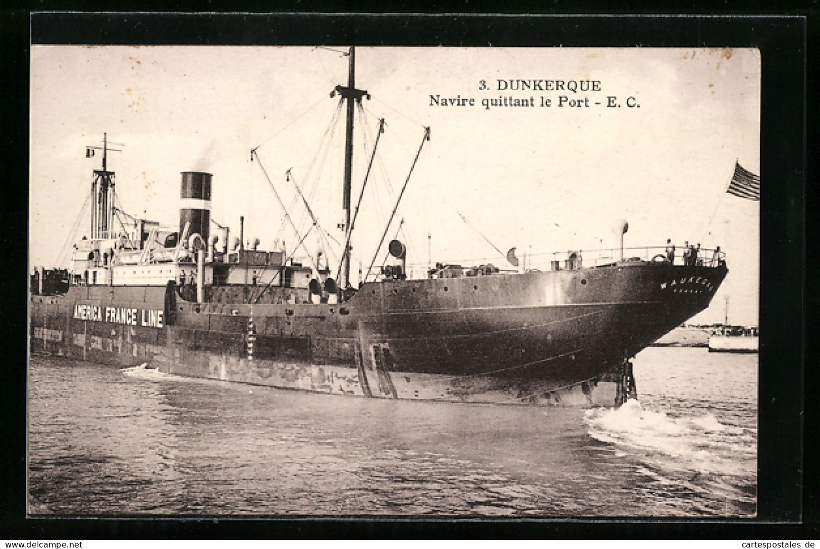 AK Dunkerque, Navire Quittant Le Port, Passagierschiff Waukegan  - Paquebots