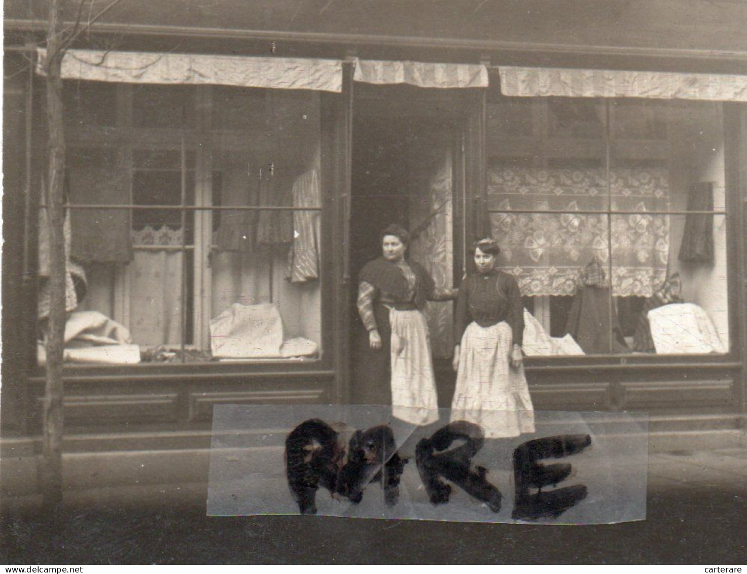 PHOTO ANCIENNE,15,CANTAL,MONTSALVY,GRANDE RUE,COMMERCE,RARE - Lieux