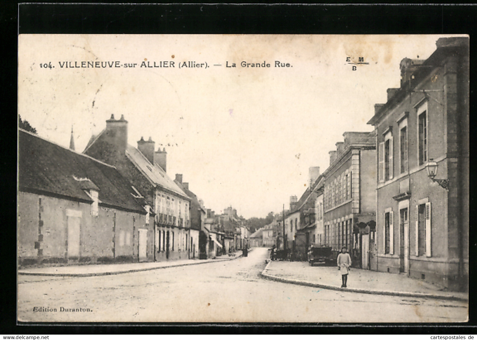 CPA Villeneuve-sur-Allier, La Grande Rue  - Autres & Non Classés