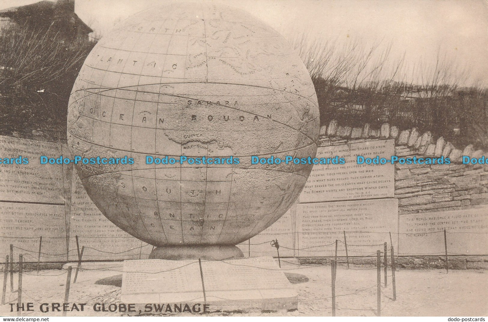 R008390 The Great Globe. Swanage. The British - Monde