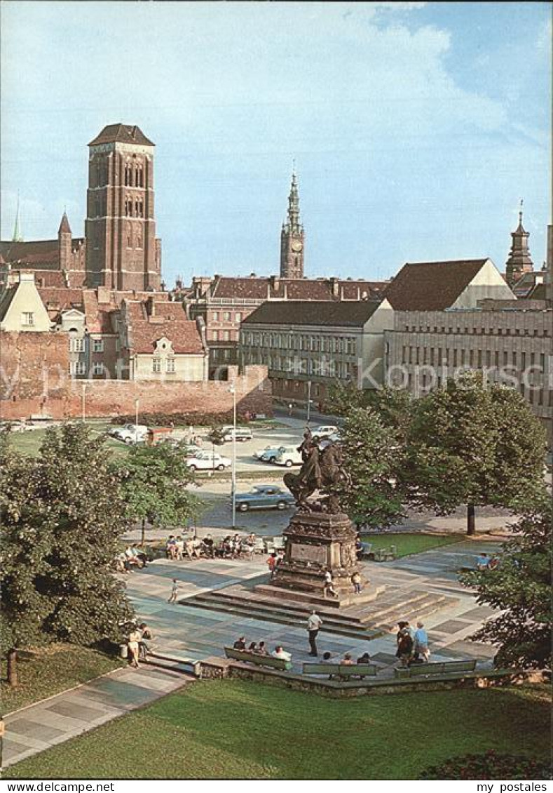 72552762 Gdansk Targ Drzewny Pomnik Jana III Sobieskiego W Glebi Wieze Kosciola  - Pologne