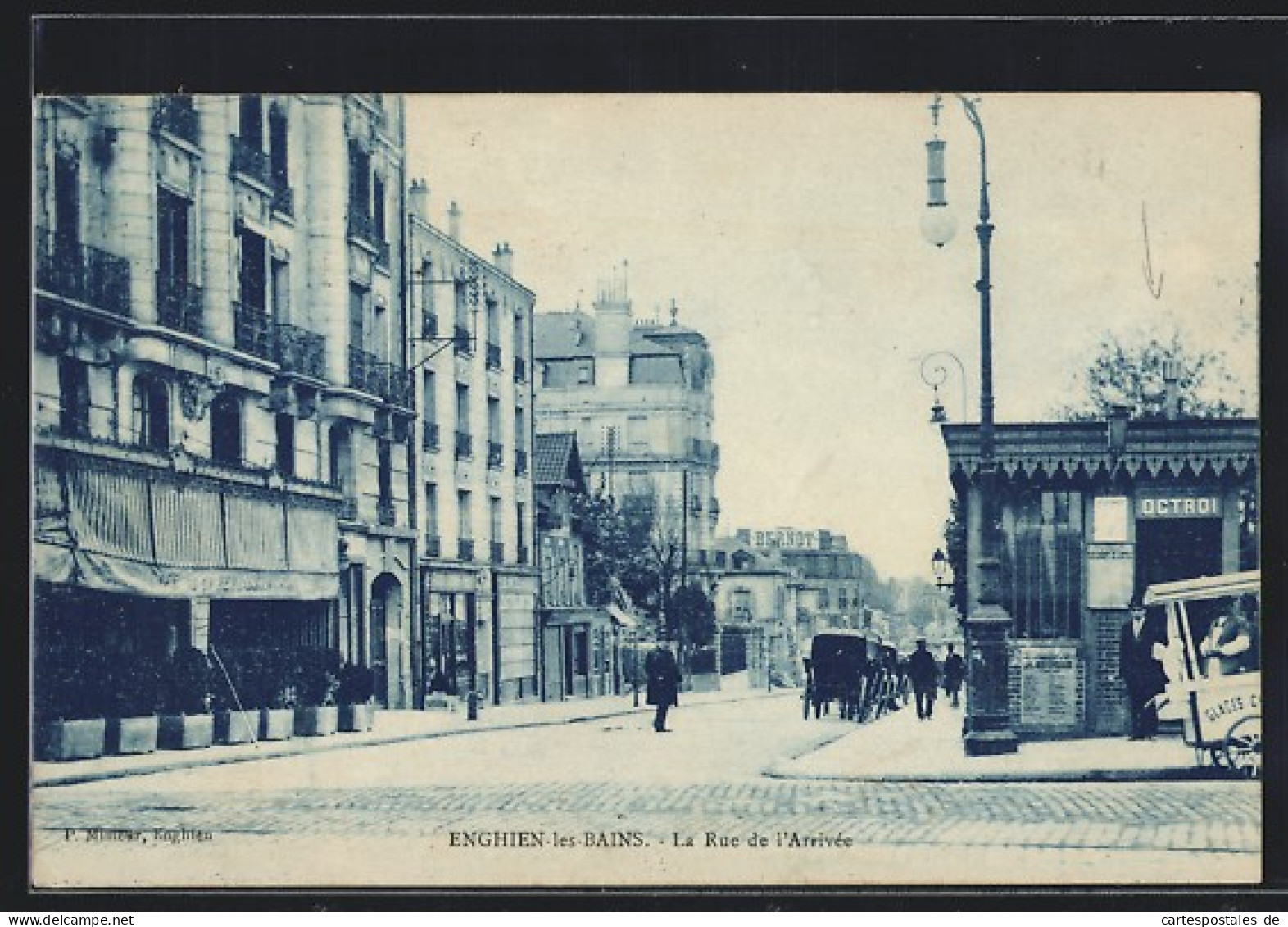 CPA Enghien-les-Bains, La Rue De L`Arrivée, Vue De La Rue  - Enghien Les Bains