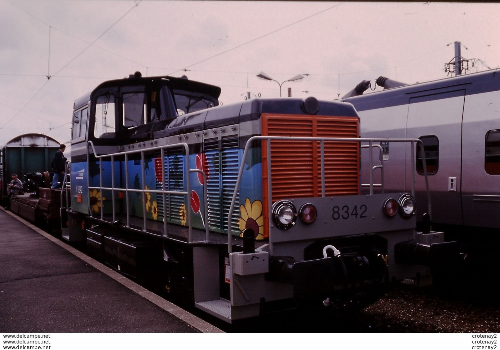 Photo Diapo Diapositive Slide Originale TRAINS Wagon Locotracteur SNCF Y 8342 Le 11/09/1998 VOIR ZOOM - Diapositives