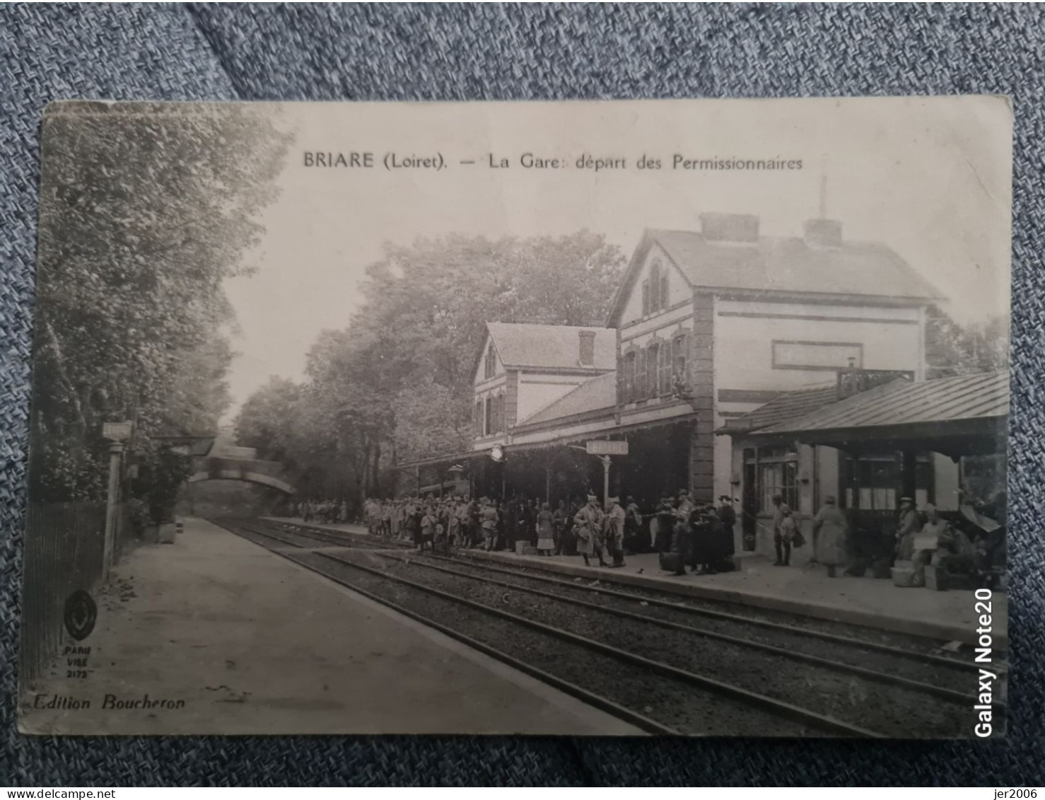 45.LOIRET// BRIARE.la Gare.depart Des Permissionnaires .ANIMEE - Briare