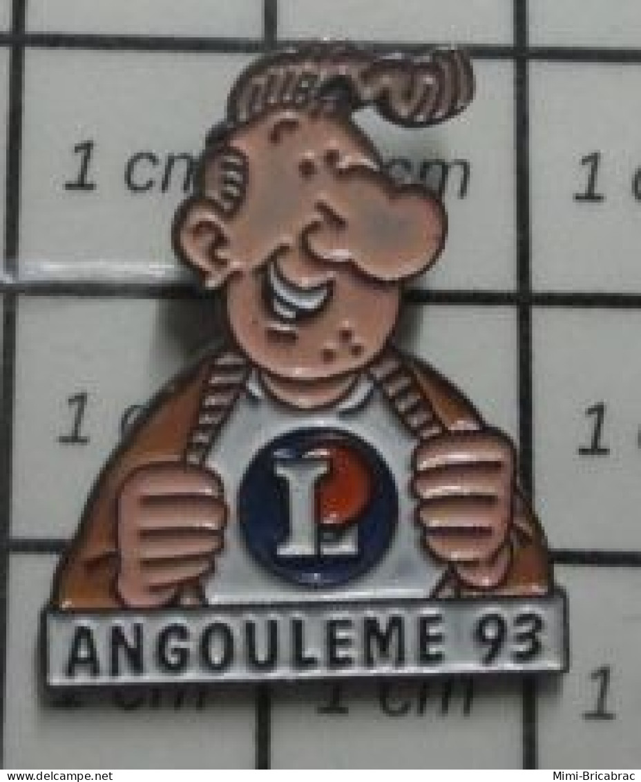 711E Pin's Pins / Beau Et Rare / BD BANDE DESSINEE / FESTIVAL ANGOULEME 1993 MAGASIN LECLERC DESSIN MARGERIN - Fumetti