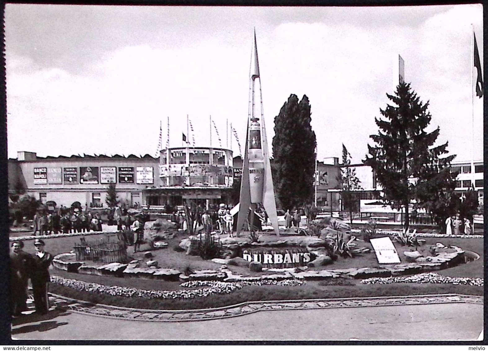 1953-annullo XXXI Fiera Internazionale Milano Su Cartolina Giardini Viale Dell'A - Milano (Milan)