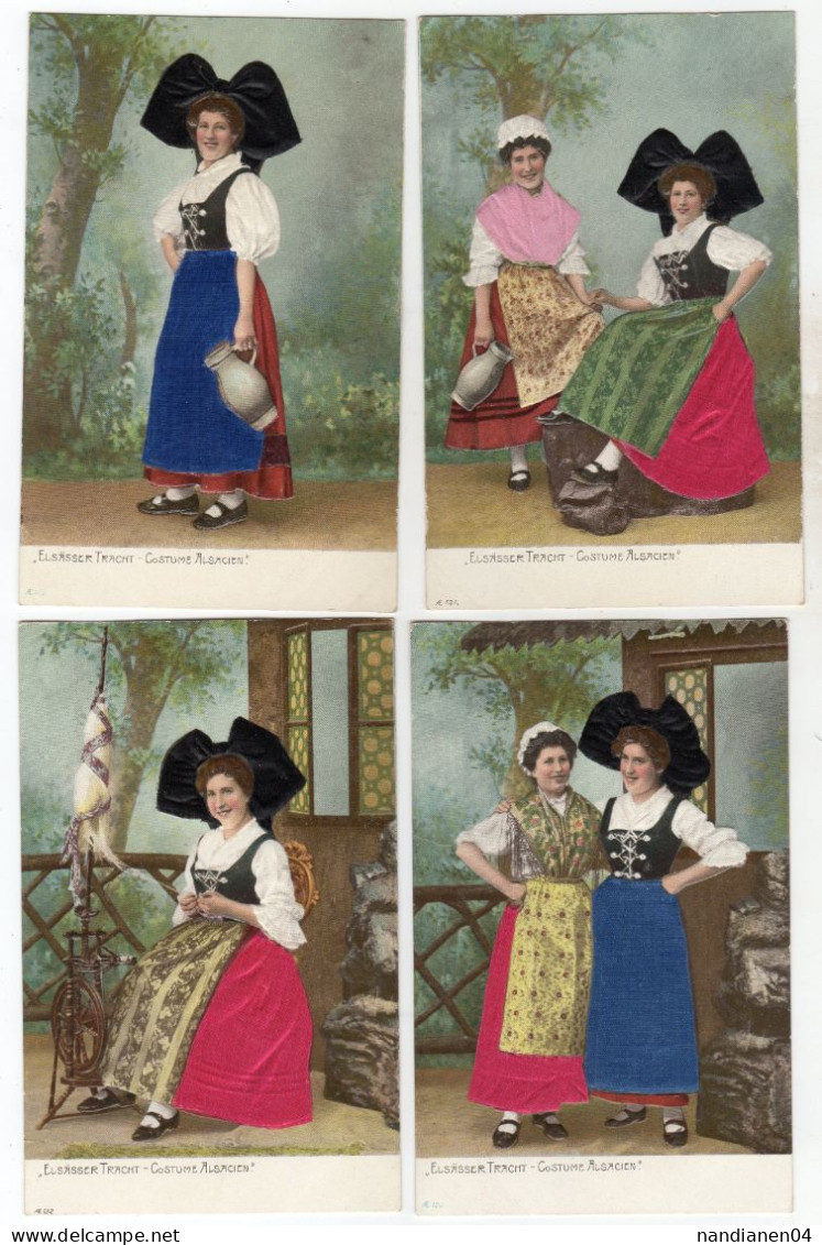 CPA - Série Costume Alsacien -  4 Cartes Gaufrées - Tissu - Costumes
