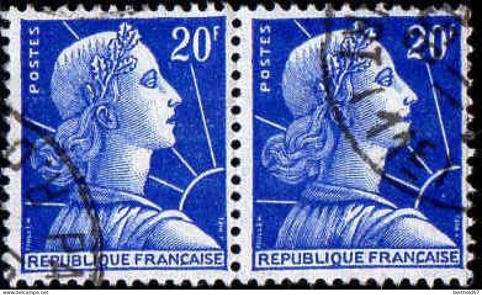 France Poste Obl Yv:1011B Mi:1143 Marianne De Muller (Beau Cachet Rond) Paire - Used Stamps