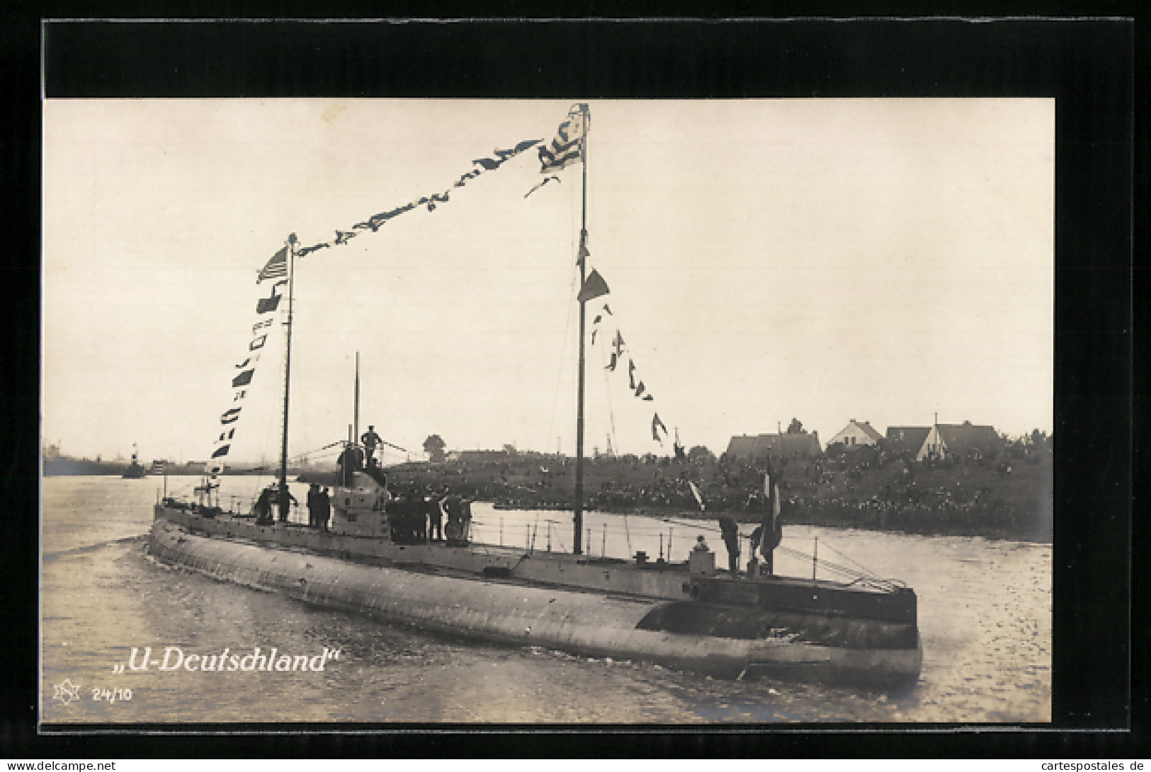 AK U-Boot Deutschland Mit Flaggengala Zur See Stechend  - Warships
