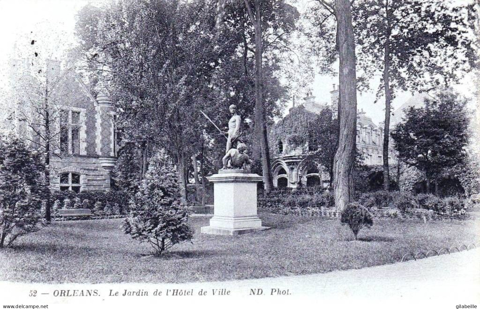 45 - Loiret -  ORLEANS -  Le Jardin De L Hotel De Ville - Orleans