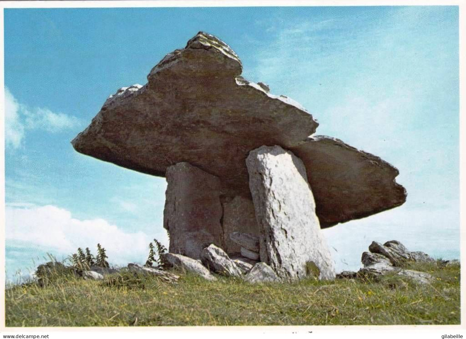 Eire - Ireland - Dolmen - The Burren , Co Clare - Clare