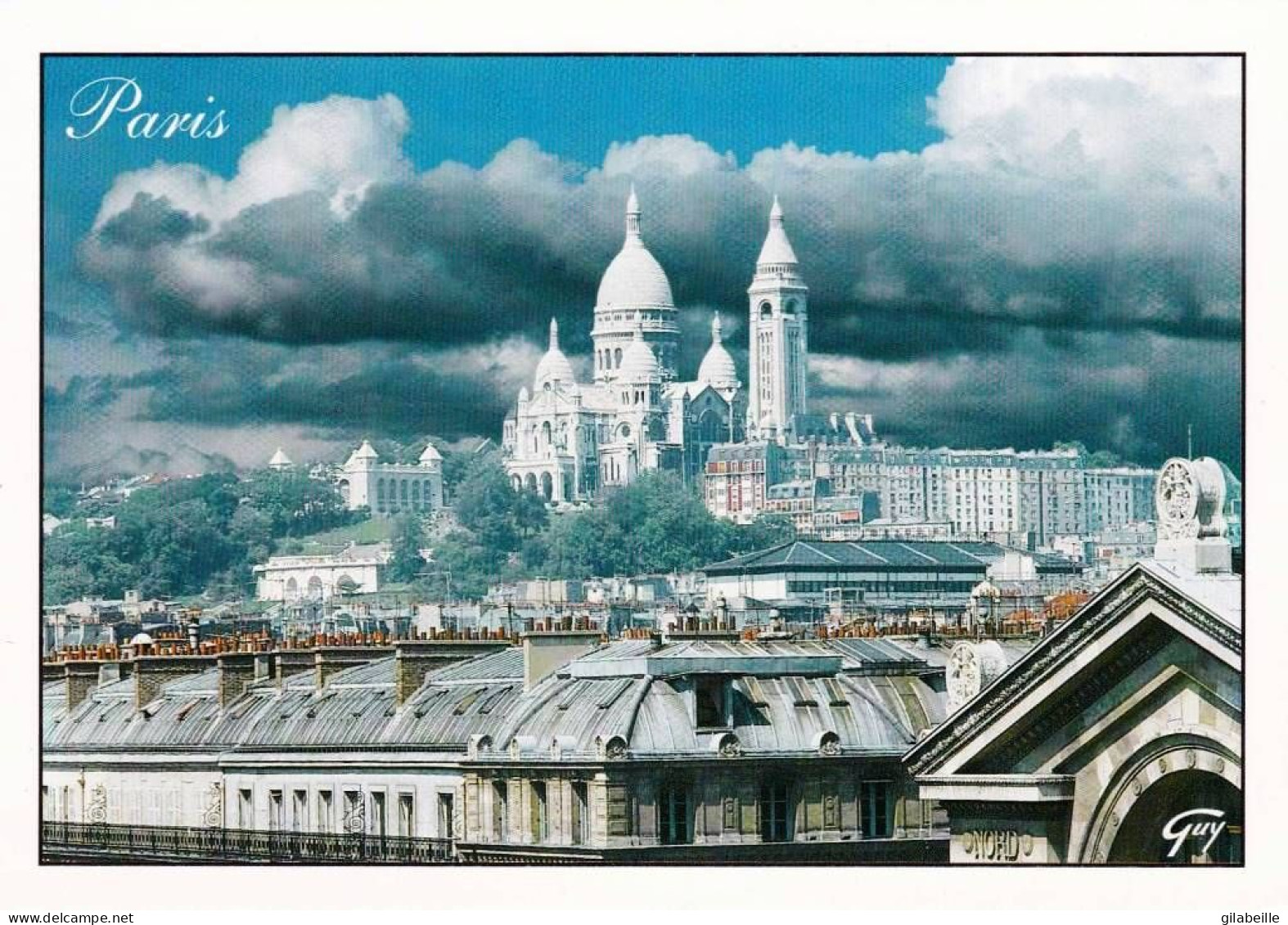 75 - PARIS 18 - La Basilique Du Sacré Coeur De Montmartre Vue De La Gare Du Nord - Arrondissement: 18