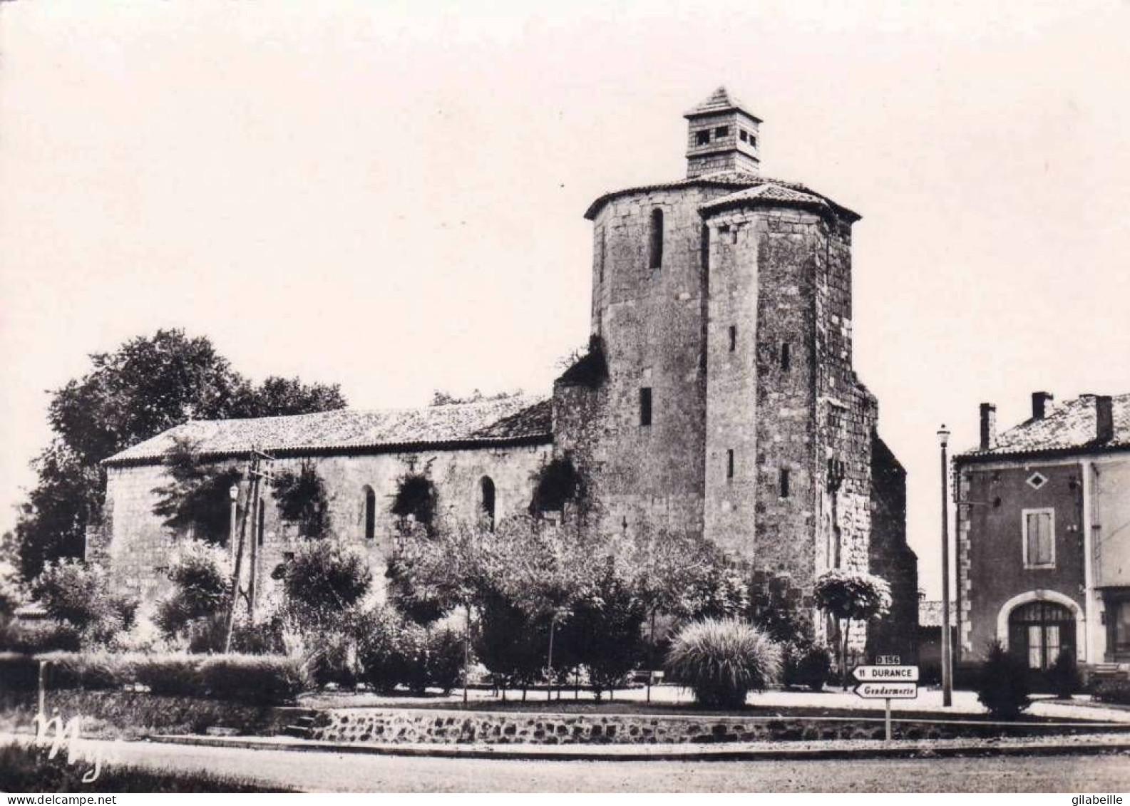 47 - Lot Et Garonne-  HOUEILLES - L église - Sonstige & Ohne Zuordnung