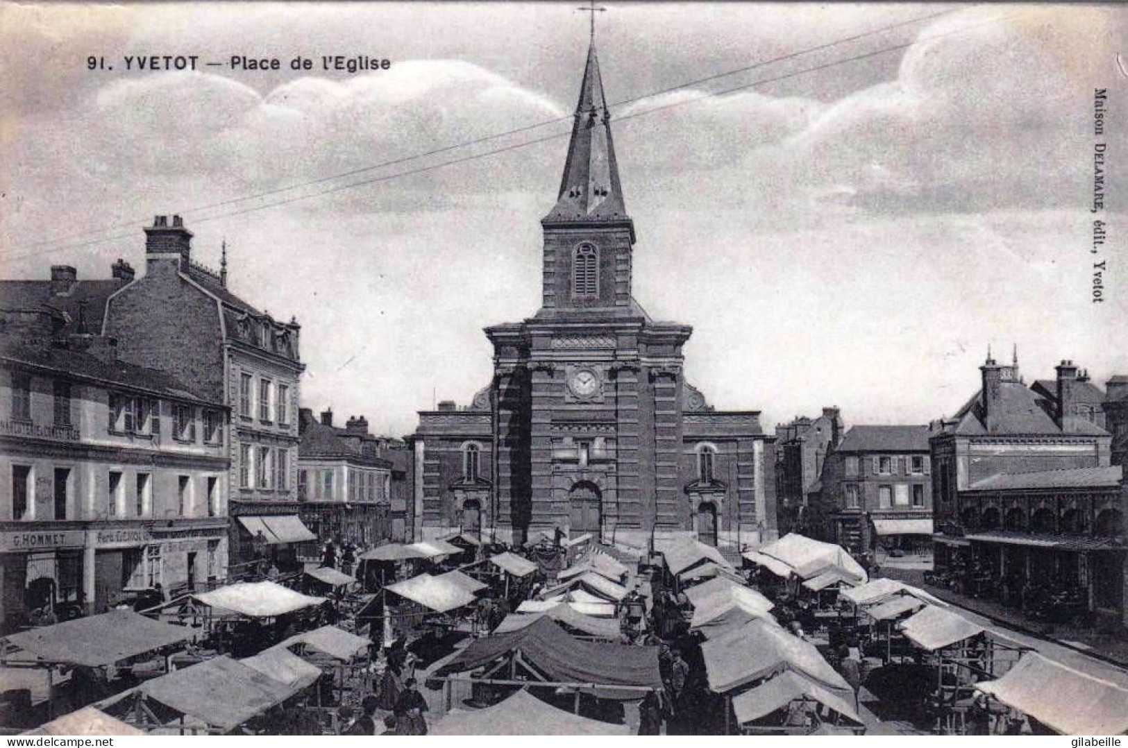 76 - Seine Maritime - YVETOT - Place De L église - Un Jour De Marché - Yvetot