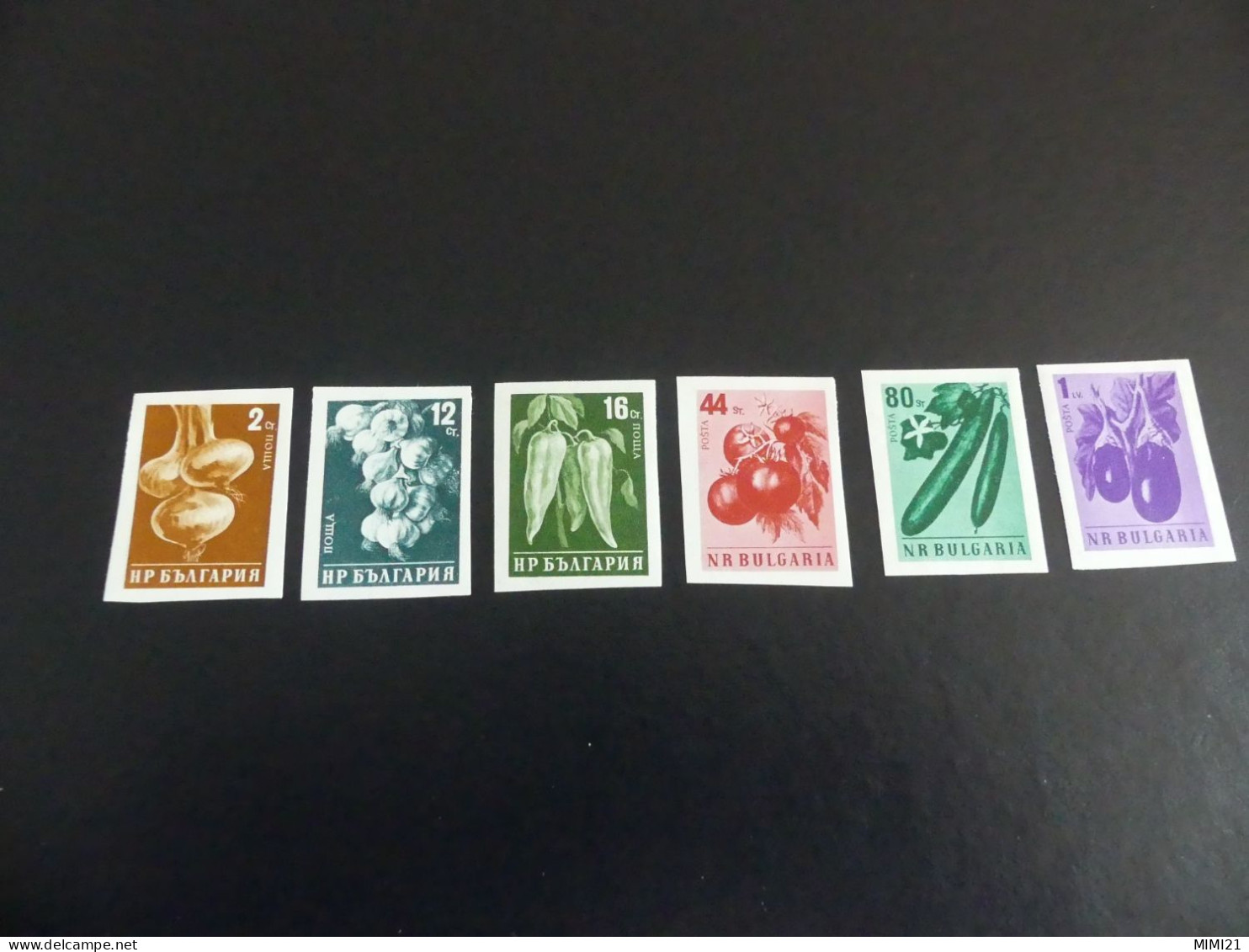SERIE DE 6 TP NEUF SANS CHARNIERE NON DENTELES N°937-942 (cote 10 Euros) ...LEGUMES... - Unused Stamps