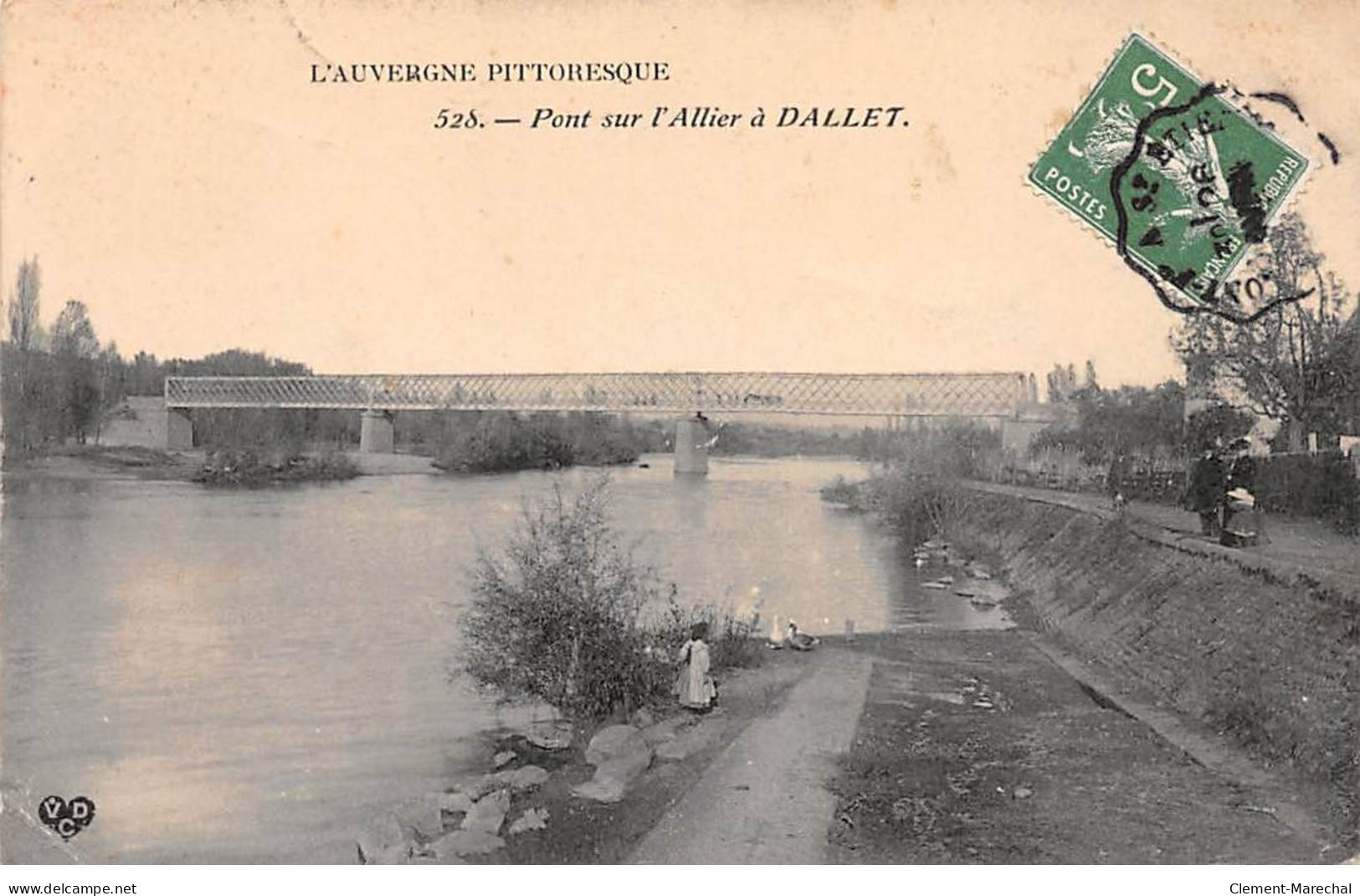 Pont Sur L'Allier à DALLET - état - Andere & Zonder Classificatie