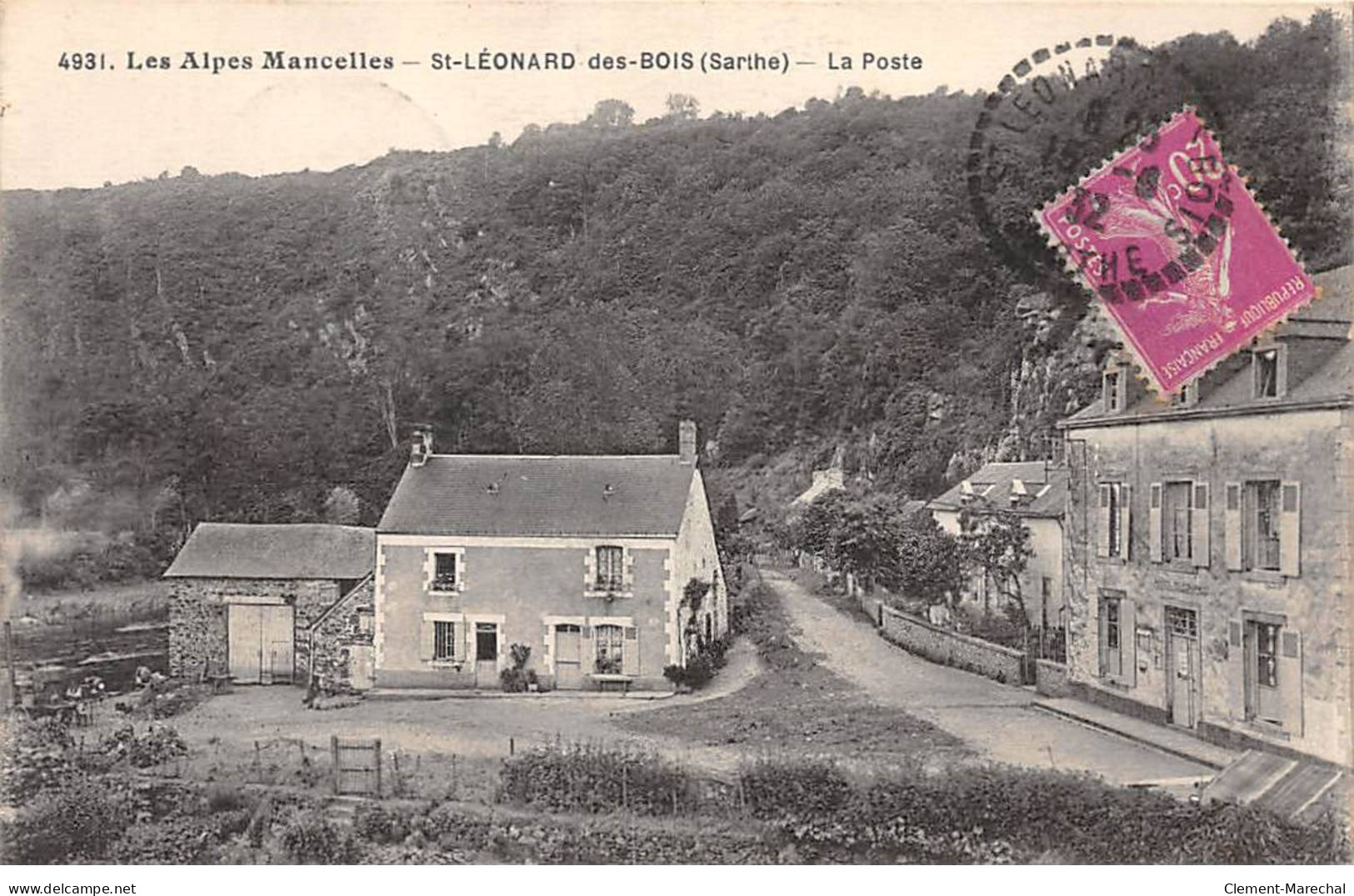 SAINT LEONARD DES BOIS - La Poste - Très Bon état - Saint Leonard Des Bois