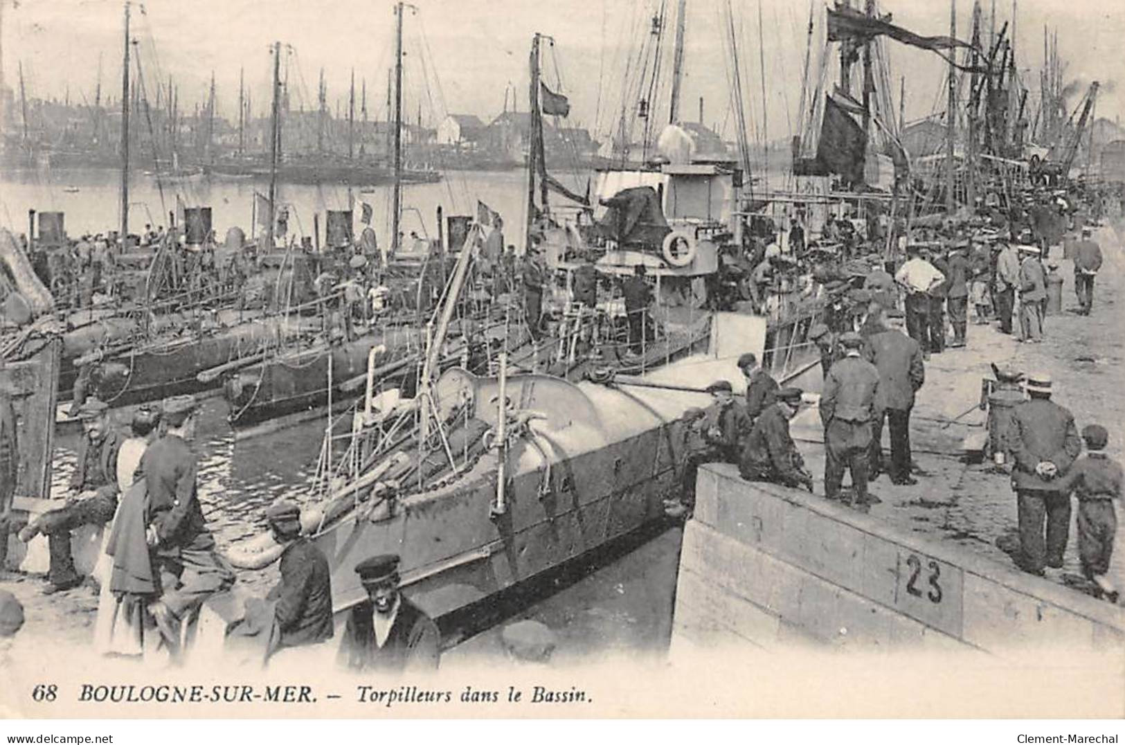 BOULOGNE SUR MER - Torpilleurs Dans Le Bassin - Très Bon état - Boulogne Sur Mer