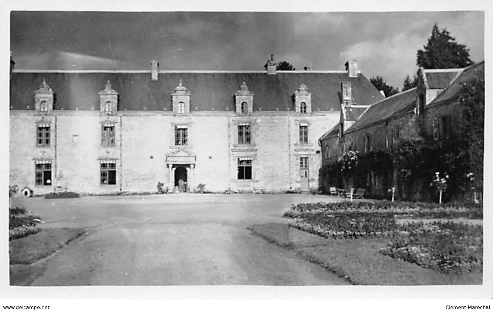 CRUGUEL - Château Des Timbrieux - état - Autres & Non Classés