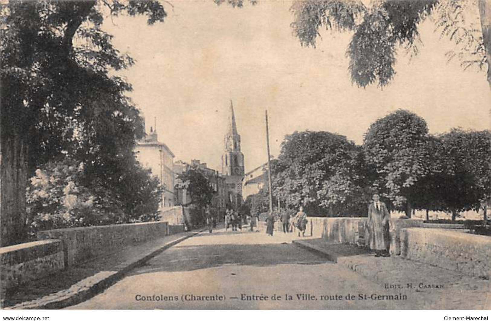 CONFOLENS - Entrée De La Ville, Route De Saint Germain - Très Bon état - Confolens