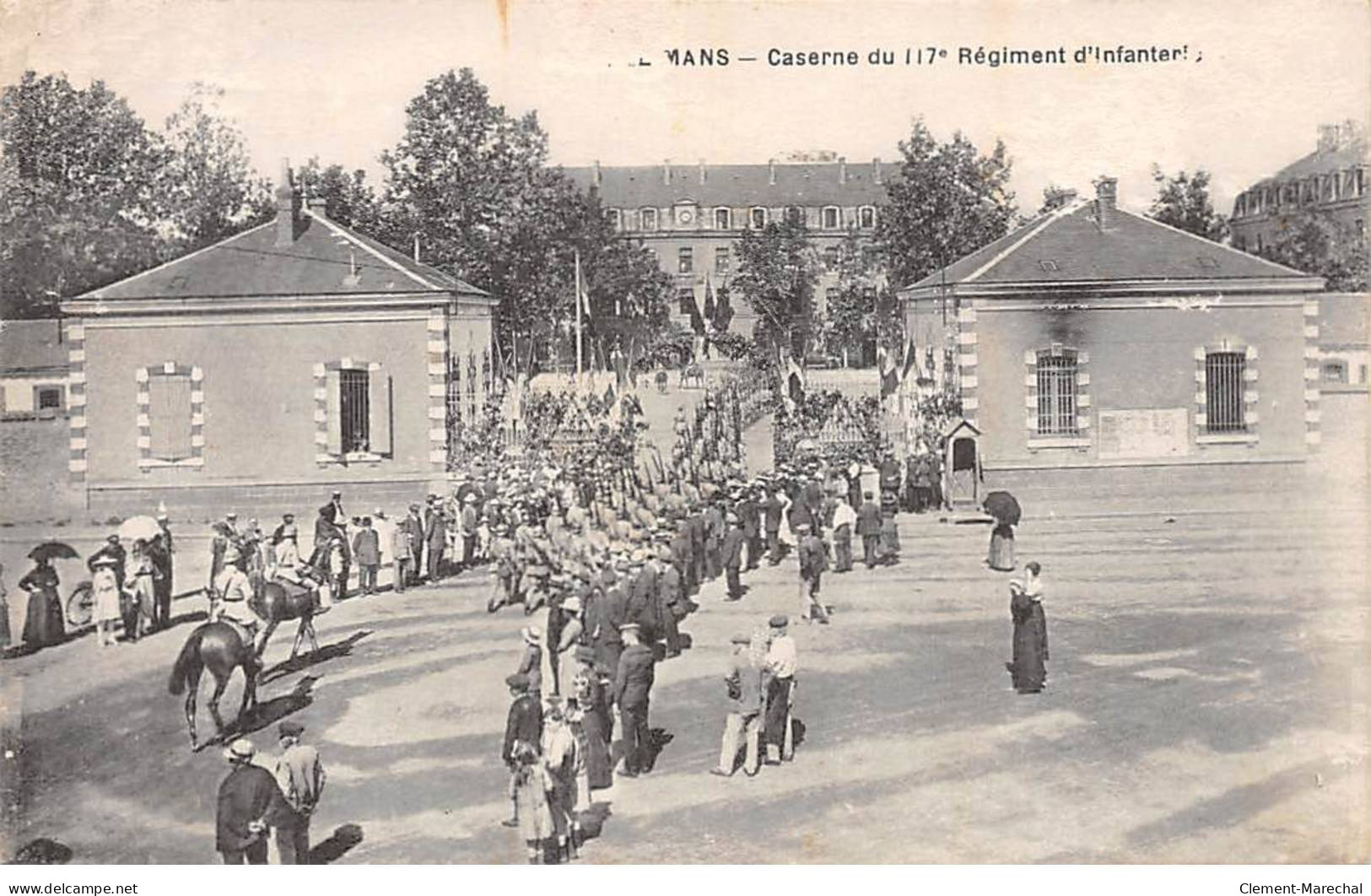 LE MANS - Caserne Du 117e Régiment D'Infanterie - Très Bon état - Le Mans