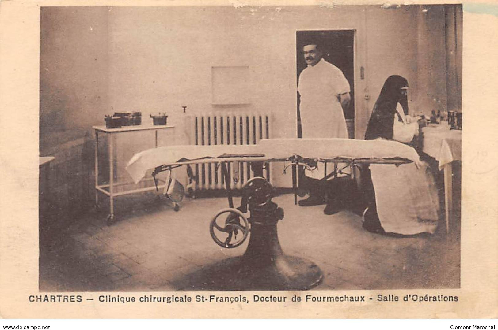 CHARTRES - Clinique Chirurgicale Saint François, Docteur De Fourmechaux - Salle D'Opérations - état - Chartres