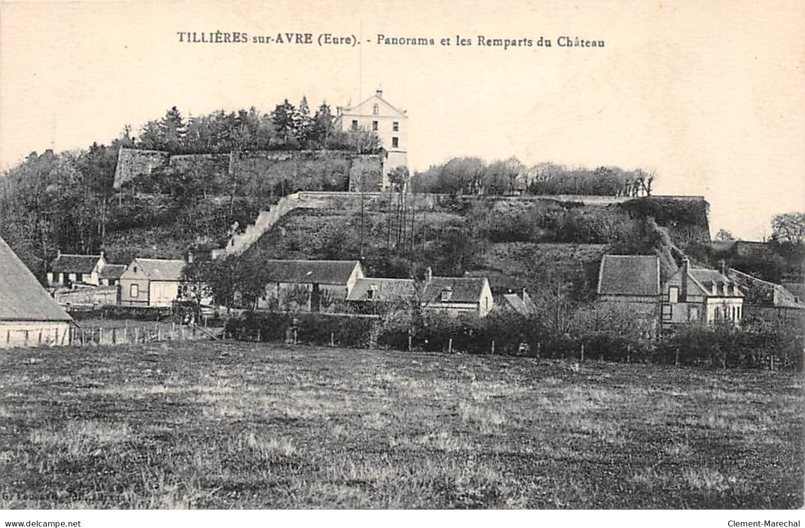 TILLIERES SUR AVRE - Panorama Et Les Remparts Du Château - Très Bon état - Tillières-sur-Avre