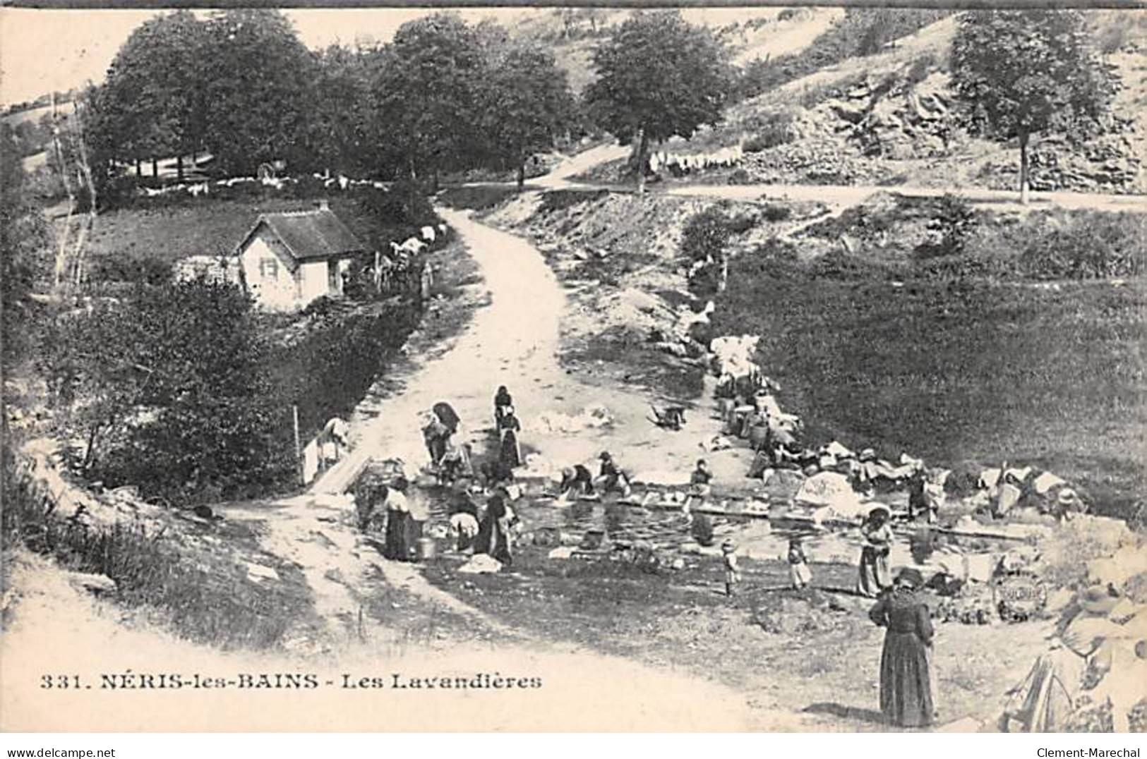 NERIS LES BAINS - Les Lavandières - Très Bon état - Neris Les Bains