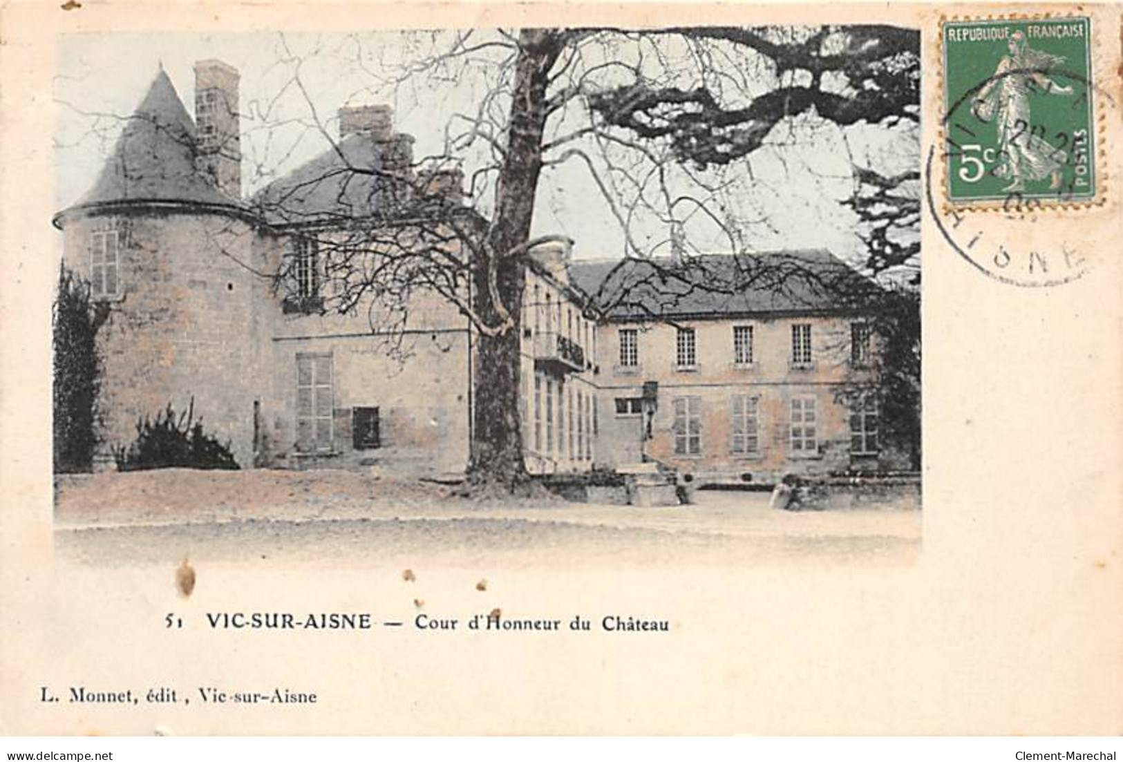 VIC SUR AISNE - Cour D'honneur Du Château - état - Vic Sur Aisne