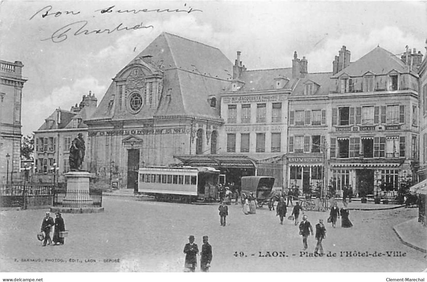 LAON - Place De L'Hôtel De Ville - état - Laon