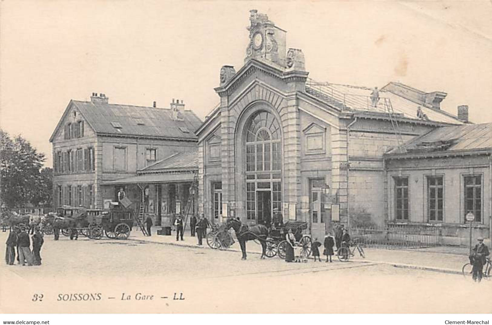 SOISSONS - La Gare - état - Soissons